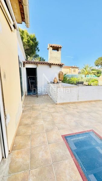 Foto 8a1d0f1d-5ea9-4a74-9487-f621ee6a2e42. Casa adossada amb aparcament a S´Arenal Palma de Mallorca
