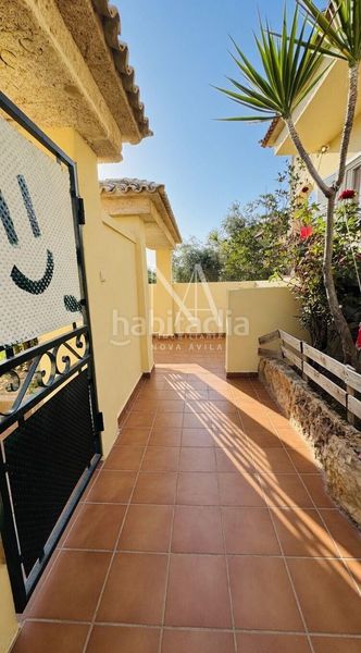 Foto b723cb31-5f29-4c29-81f1-c28f76baf24b. Casa adossada amb aparcament a S´Arenal Palma de Mallorca