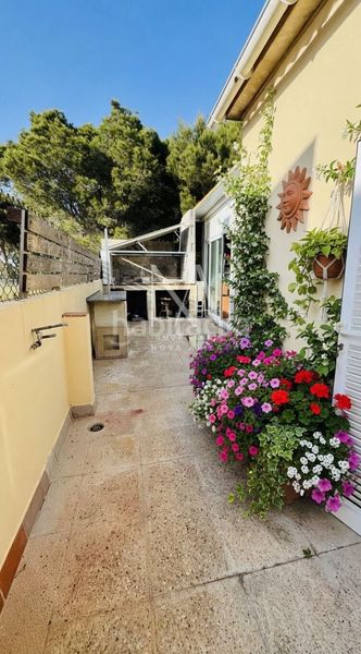 Foto cfa7264f-ea7c-4f5c-ad74-159aed4d750f. Casa adossada amb aparcament a S´Arenal Palma de Mallorca