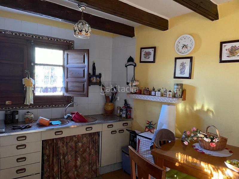 Foto f7887bb3-2259-46ef-91ba-dd69cac0e9d4. Finca rústica conjunto de 3 fincas en carretera en Alforja