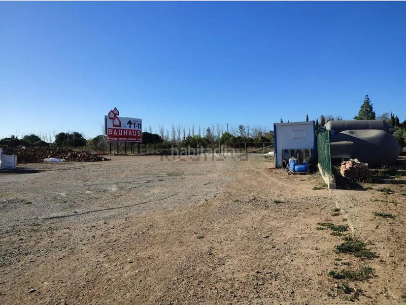 Foto b4a1127f-bbf2-40db-bfaf-34f93ae9e298. Terreny residencial a Llevant Reus