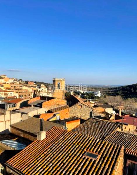 Foto 41e9c9c6-1b09-4960-bc22-873353fd3469. Semi detached house with parking in Riudecols