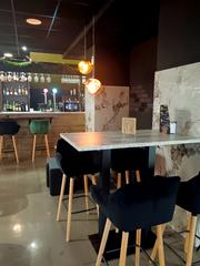 Transfer Business premise in Centre. ¡gran oportunidad! bar con licencia de bar musical en el centro