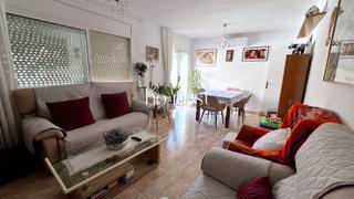Pis a Sant Juli. acogedor piso en venta de 80m, 3 habitaciones y balcn!