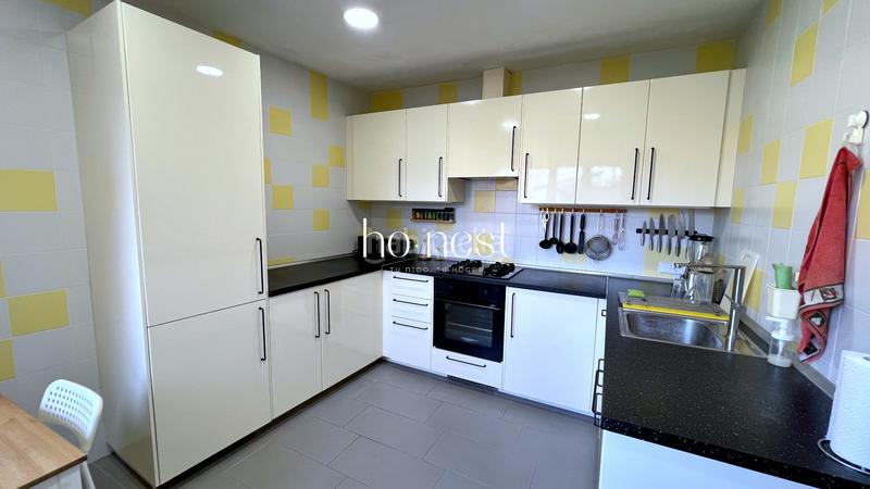Foto e4ca0d70-10f5-4847-8dea-b479e39c0905. Casa adosada ¡impresionante casa unifamiliar – reforma integral y lista para entrar a vivir! en Pradell de la Teixeta