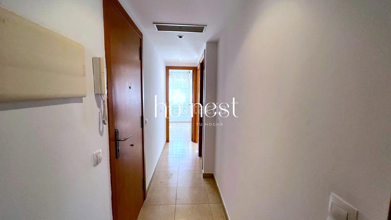 Foto b9b93a39-0b13-45a7-a0f1-901cd0978e18. Piso ¡acogedor piso en la granada – con parking y luminoso! en Granada (La)