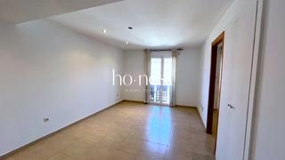 Appartamento in Granada (La). ¡acogedor piso en la granada – con parking y luminoso!