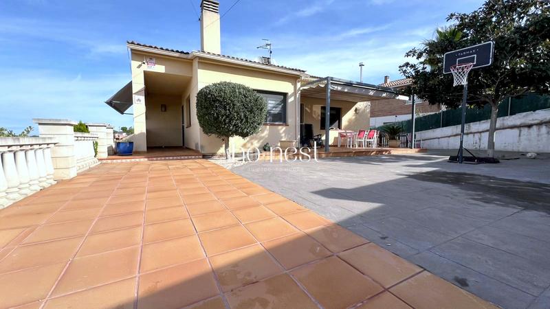 Foto 1301b4d3-8cb5-46c5-ab6d-2218194b2468. House with heating in Olèrdola