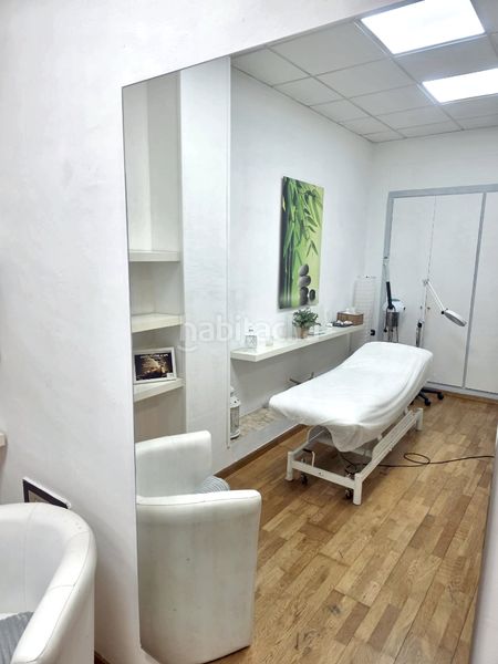 Foto 0fdcdf86-b2ab-4386-83cc-97db82eb17b0. Lloguer local comercial a Ponent Reus