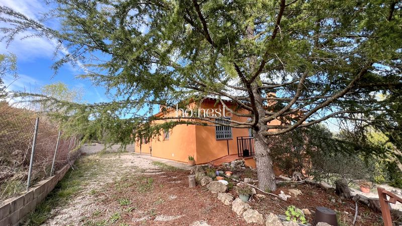 Foto 0d9c530f-e83e-47df-879c-bb50823cf8d9. Casa amb calefacció aparcament a Pontons