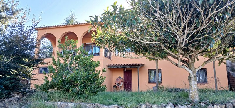 Foto 1d94f81e-4de2-4414-a00e-124b349f0197. Casa amb calefacció aparcament a Pontons