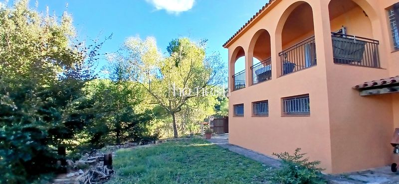 Foto 239e43be-d571-4c42-8098-d838239ade6b. Casa amb calefacció aparcament a Pontons