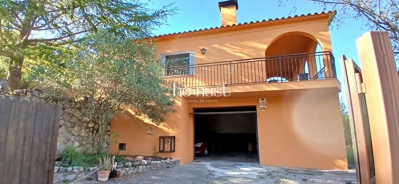 Foto 3ea8013c-4d9e-4dc8-b1f6-d6253f1bfe9c. Casa amb calefacció aparcament a Pontons