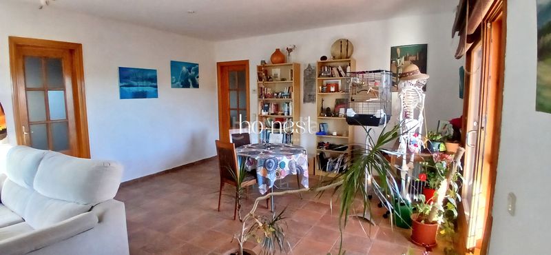 Foto 41dd62f6-506d-4fe5-bf4a-e19a8d0e8425. Casa amb calefacció aparcament a Pontons