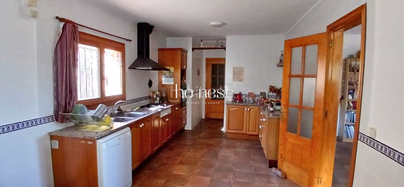 Foto 45a3d7e5-93cd-40a6-ace0-f0d4dadf1e71. Casa amb calefacció aparcament a Pontons