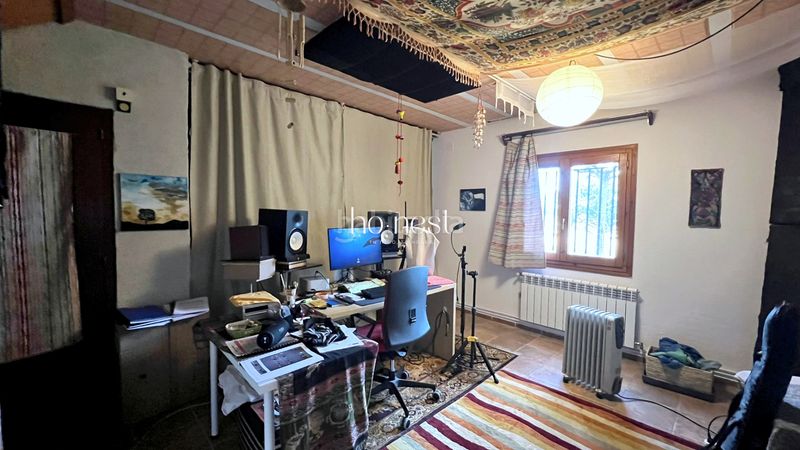 Foto e7bd6636-e940-47d8-a855-eee253bf9efb. Casa amb calefacció aparcament a Pontons