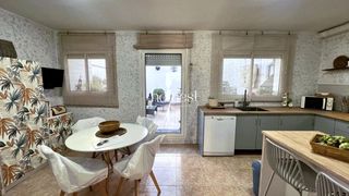 Semi detached house in Granada (La). Casa en la granada