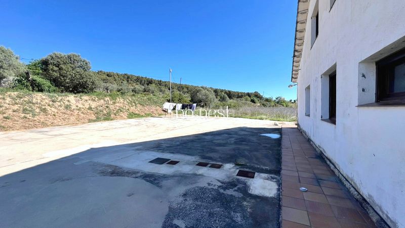 Foto 836edee6-2256-4f23-9dec-b904bb0df1b8. Casa amb calefacció a Castellví de la Marca