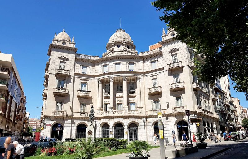 Foto 73d32bdf-9f28-44d1-9557-458d2c471806. Traspaso local comercial en Centre Reus