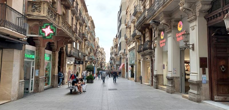Foto 80897066-6485-4b61-aa86-e375424cdb2c. Traspaso local comercial en Centre Reus