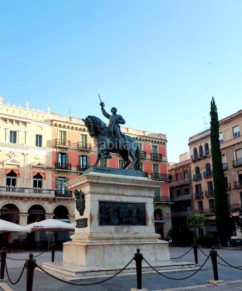 Foto a76058bf-910e-4abb-b6e6-7dafd2859b6a. Traspaso local comercial en Centre Reus