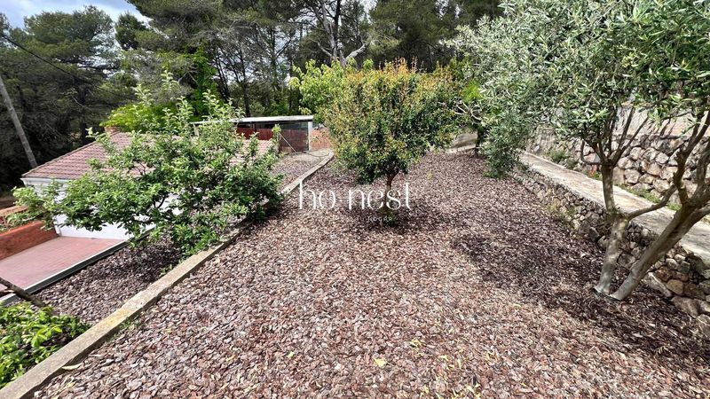 Foto df94ee80-1e8e-4f7d-ae23-edd71c157e5a. Casa amb xemeneia calefacció aparcament piscina a Montmell (El)