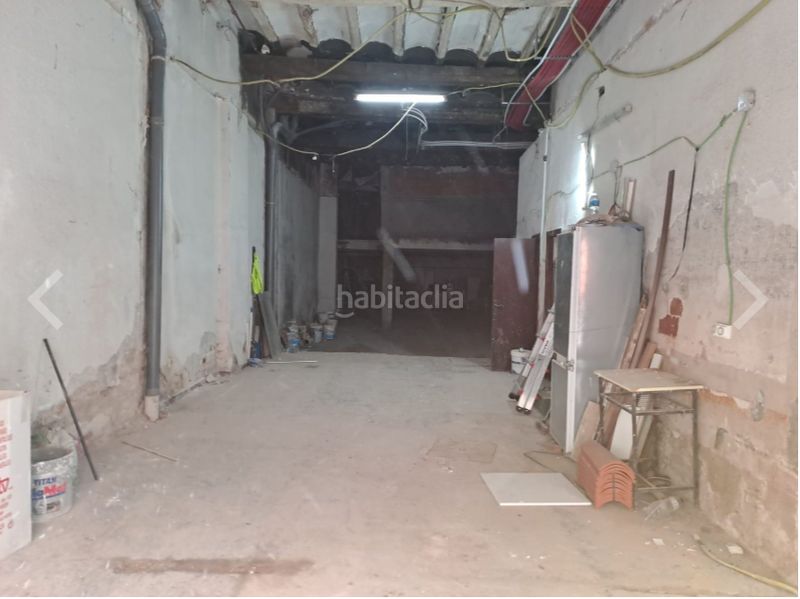 Foto 809d63b4-3e64-4b4f-afc1-c541393a78f0. Lloguer local comercial a Centre Reus