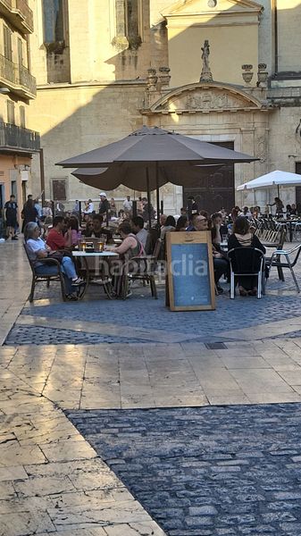 Foto eeb506e1-7dd3-41c3-bb8f-af36ad2f1eba. Traspaso local comercial en Centre Reus