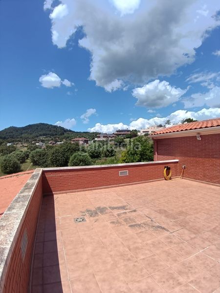 Foto 2ae1fcac-311d-4c67-a04b-fdb4adcaee56. Casa amb aparcament a Castellvell del Camp