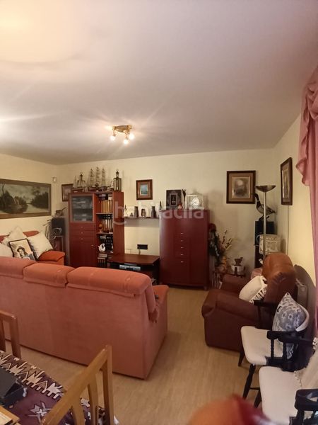 Foto aaad9461-41fb-4254-b68f-970d7e88997e. Casa amb aparcament a Castellvell del Camp