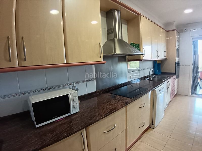 Foto bc23fd48-9943-46ee-bb9b-746e87a2f686. Casa amb aparcament a Castellvell del Camp