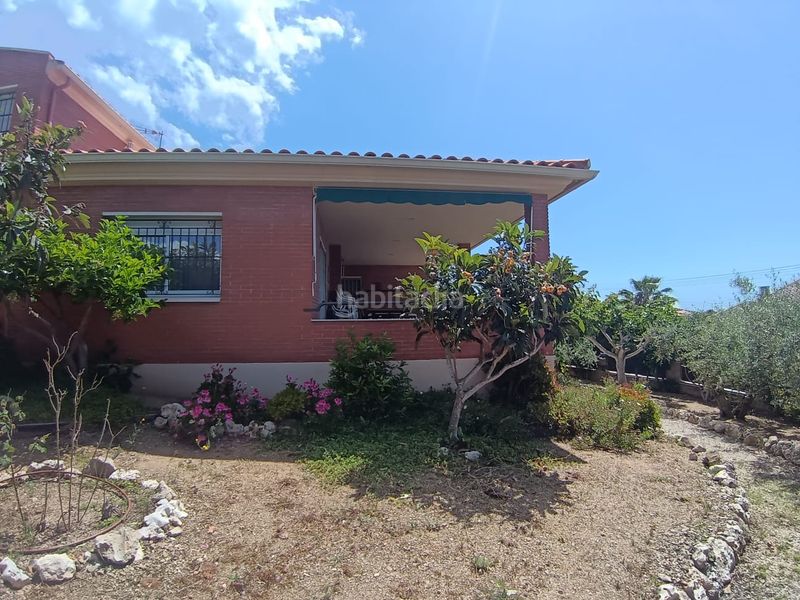Foto c073618c-44ef-483c-87d2-7f3c1660bda9. Casa amb aparcament a Castellvell del Camp