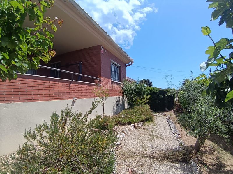 Foto f495f7eb-04ad-4543-99b5-81394452fa86. Casa amb aparcament a Castellvell del Camp