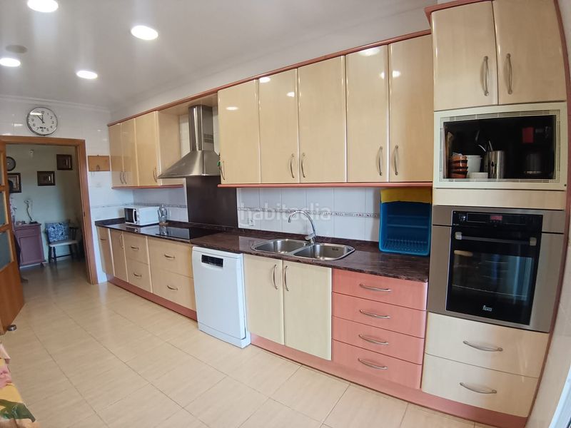 Foto f7738b28-8fa5-4912-8eea-50f75333654b. Casa amb aparcament a Castellvell del Camp