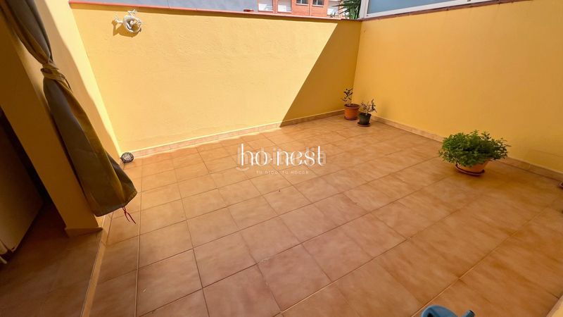 Foto 114252e7-f41c-4987-a840-b73f4539202a. Casa aparellada amb aparcament a Santa Maria-l´Eixample-Sud Sumella Cubelles