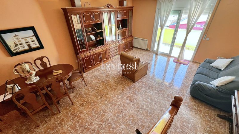 Foto 2961ffb0-72c6-4fd2-ae33-cbbb8aa8e4b4. Casa aparellada amb aparcament a Santa Maria-l´Eixample-Sud Sumella Cubelles
