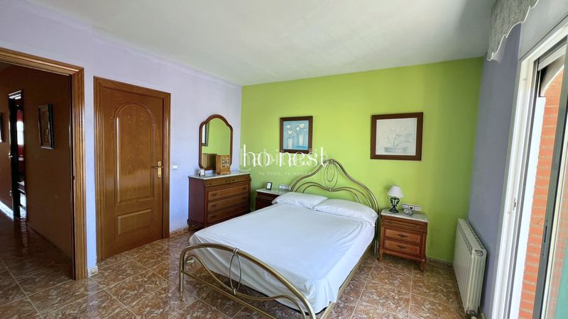 Foto 4fbc5baa-d937-4e82-97b1-335e2813884f. Casa aparellada amb aparcament a Santa Maria-l´Eixample-Sud Sumella Cubelles