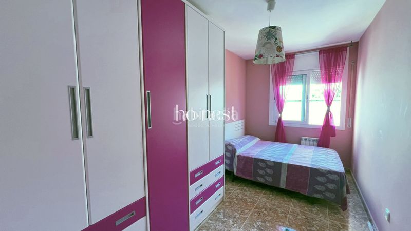 Foto cddbd30c-42ac-45bf-9582-5fa2e31eae1a. Casa aparellada amb aparcament a Santa Maria-l´Eixample-Sud Sumella Cubelles