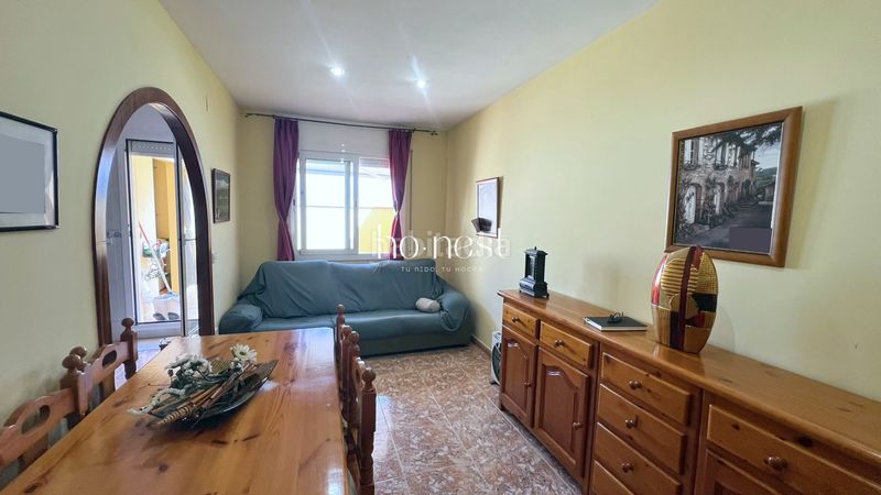 Foto ce81cefc-fa18-4d37-8e9a-cb1223fada87. Casa aparellada amb aparcament a Santa Maria-l´Eixample-Sud Sumella Cubelles