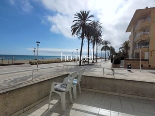 Rez-de-chaussée à Bonavista. ¡excelente apartamento en primera línea de playa en el vendrell