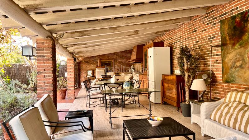 Foto 67c45939-cf0a-4051-89a4-b6bd723fd83a. Chalet villa de la toscana en el centro del maresme en Masnou (El)