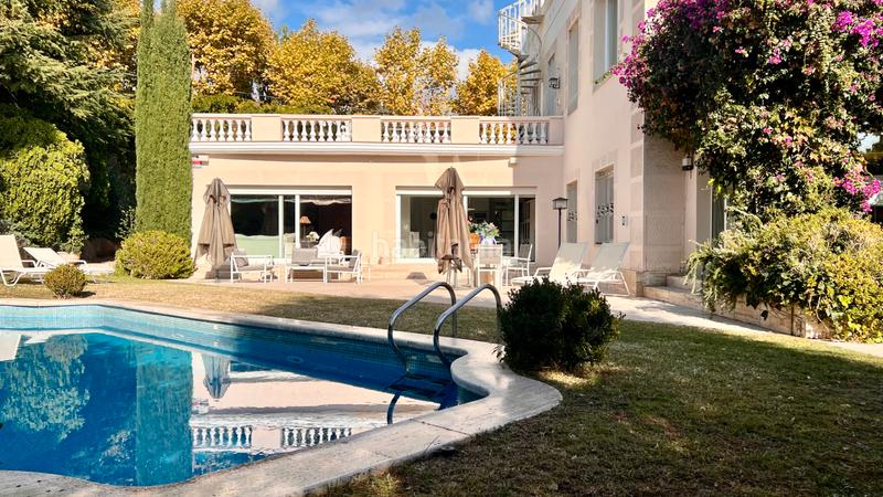 Foto c69cb8eb-e5fe-47cc-a682-13c7de3ef635. Chalet villa de la toscana en el centro del maresme en Masnou (El)