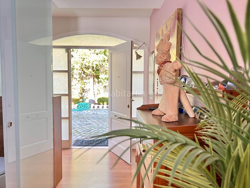 Foto d3d10bc8-0a28-4f01-9cf2-e591b85fa602. Chalet villa de la toscana en el centro del maresme en Masnou (El)