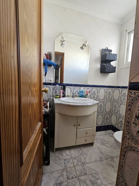 Foto b668d569-970a-4b03-8516-d0cda28546e9. Apartament amb calefacció aparcament piscina a La Colina Torremolinos