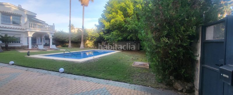 Foto ecb9603c-b058-47d0-821b-4fba289793e4. Xalet amb calefacció aparcament piscina a Guadalmar Málaga