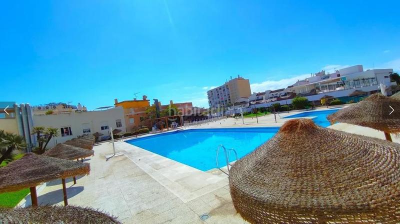 Foto ad8185b6-20ea-48bf-b7c1-5f6e085babdb. Lloguer pis amb calefacció piscina a El Bajondillo Torremolinos