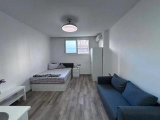 Estudi en Manantiales-Estacin de Autobuses. Con licencia turstica