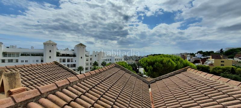 Foto 568d1642-d011-43e5-a6bc-c8409eac9b11. Lloguer casa adossada amb calefacció aparcament a Torremolinos