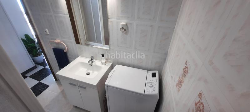 Foto 3af59b4c-855c-4b16-829f-25203a43a858. Lloguer apartament amb piscina a El Bajondillo Torremolinos