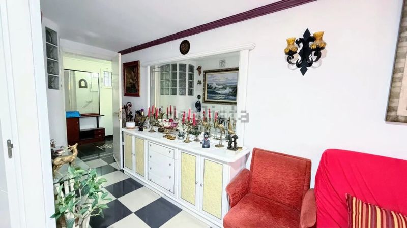 Foto 2c6c2910-69a0-40b1-8a7b-9690eb1fc8d7. Apartament amb piscina a El Bajondillo Torremolinos